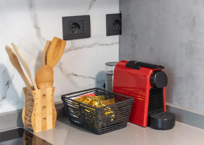 Sant Antonino In Zona Tranquilla A 12 Min Dal Centro In Metro Apartment